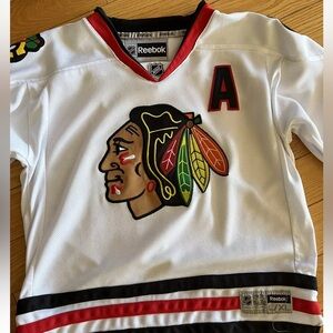 official license Jersey reebok XL Blackhawks worn once for the event YOUTH